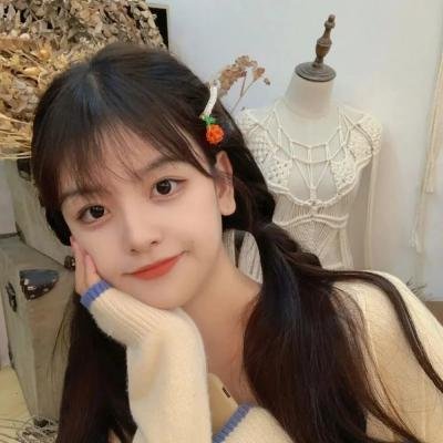 重生后，开局给校花一香蕉皮